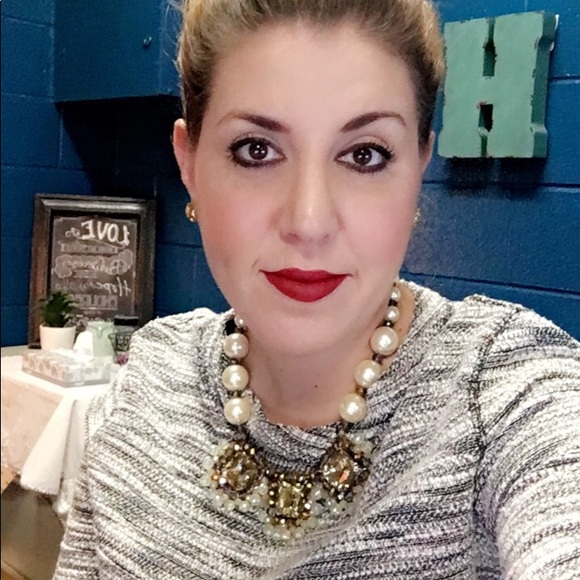 Meet your Posher, Avery - Picture 5 of 8